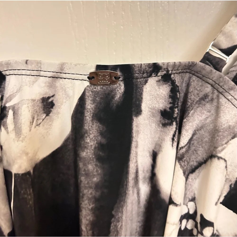 Women's Amoressa Swimwear Tankini Top Size 10 Black White - Picture 7 of 8